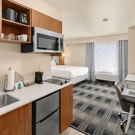 Executive Residency By Best Western Navigator Inn & Suites Everett Exterior photo