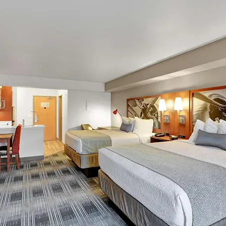 Executive Residency By Best Western Navigator Inn & Suites Everett Exterior photo