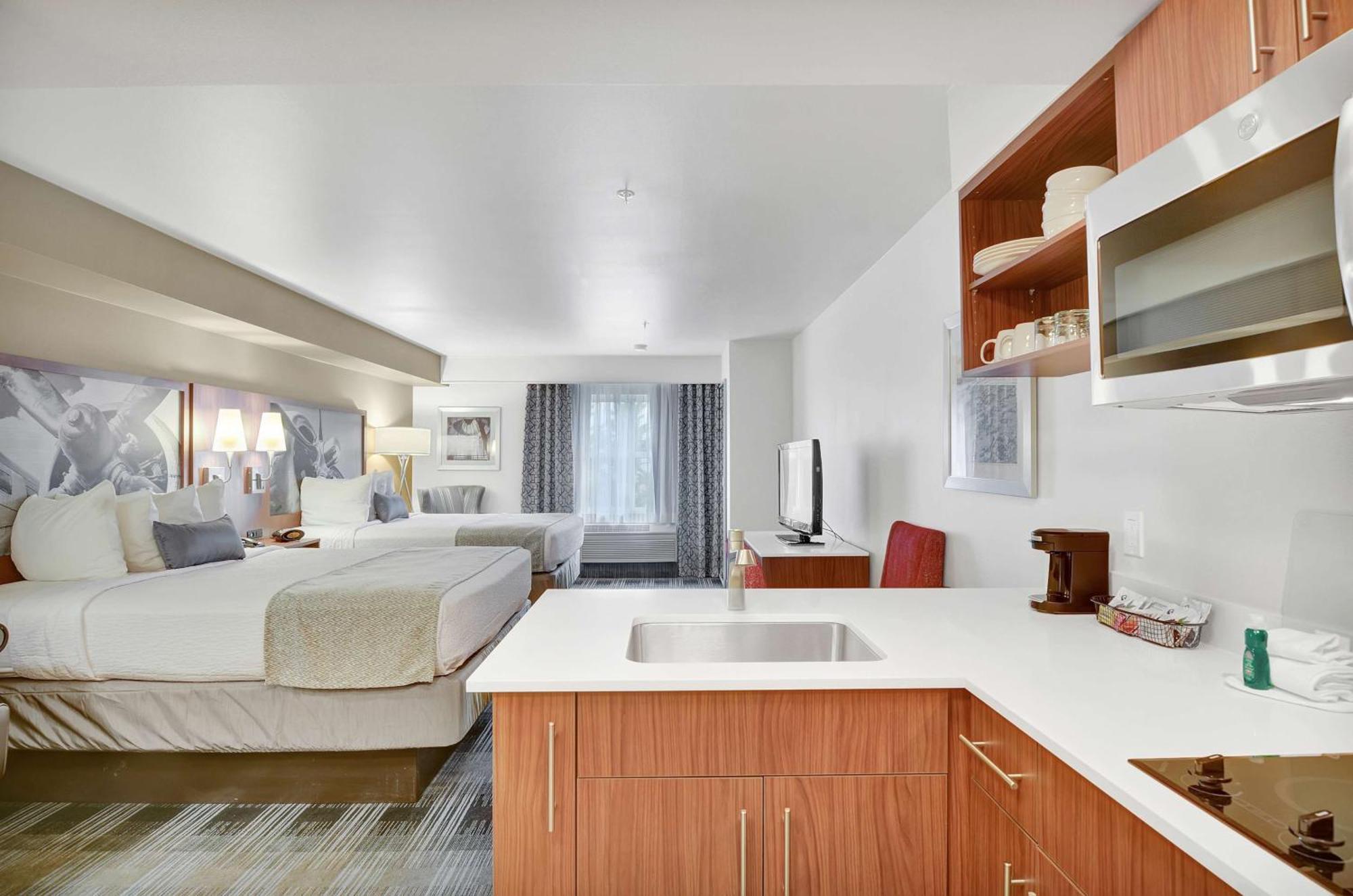 Hotel Executive Residency By Western Navigator & 3*