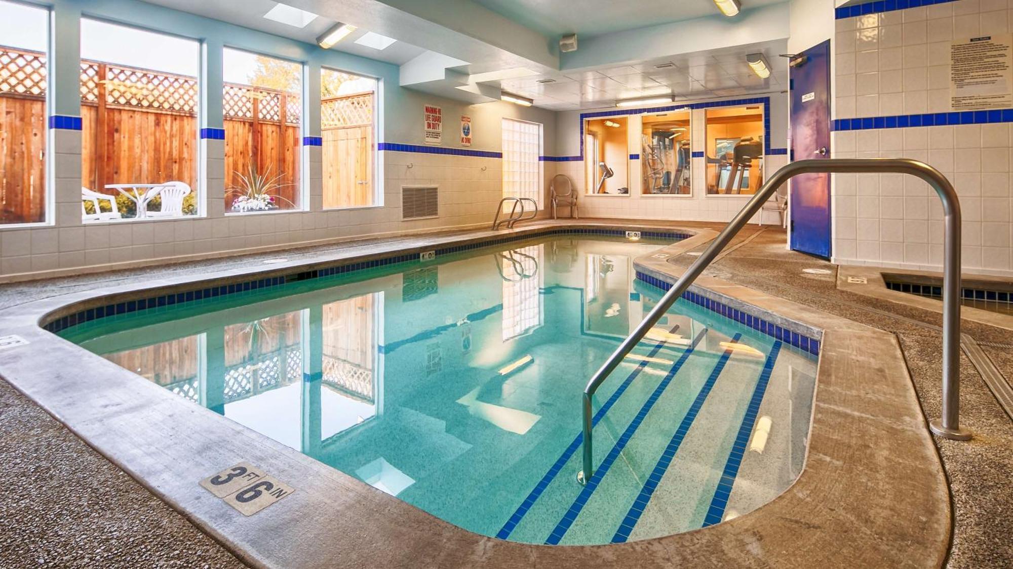 Executive Residency By Western Navigator & Everett