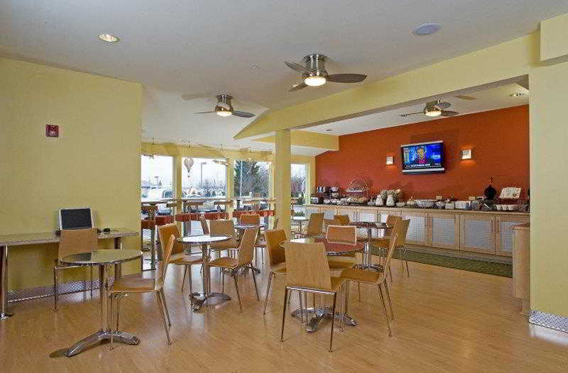 Executive Residency By Western Navigator & 3* Everett