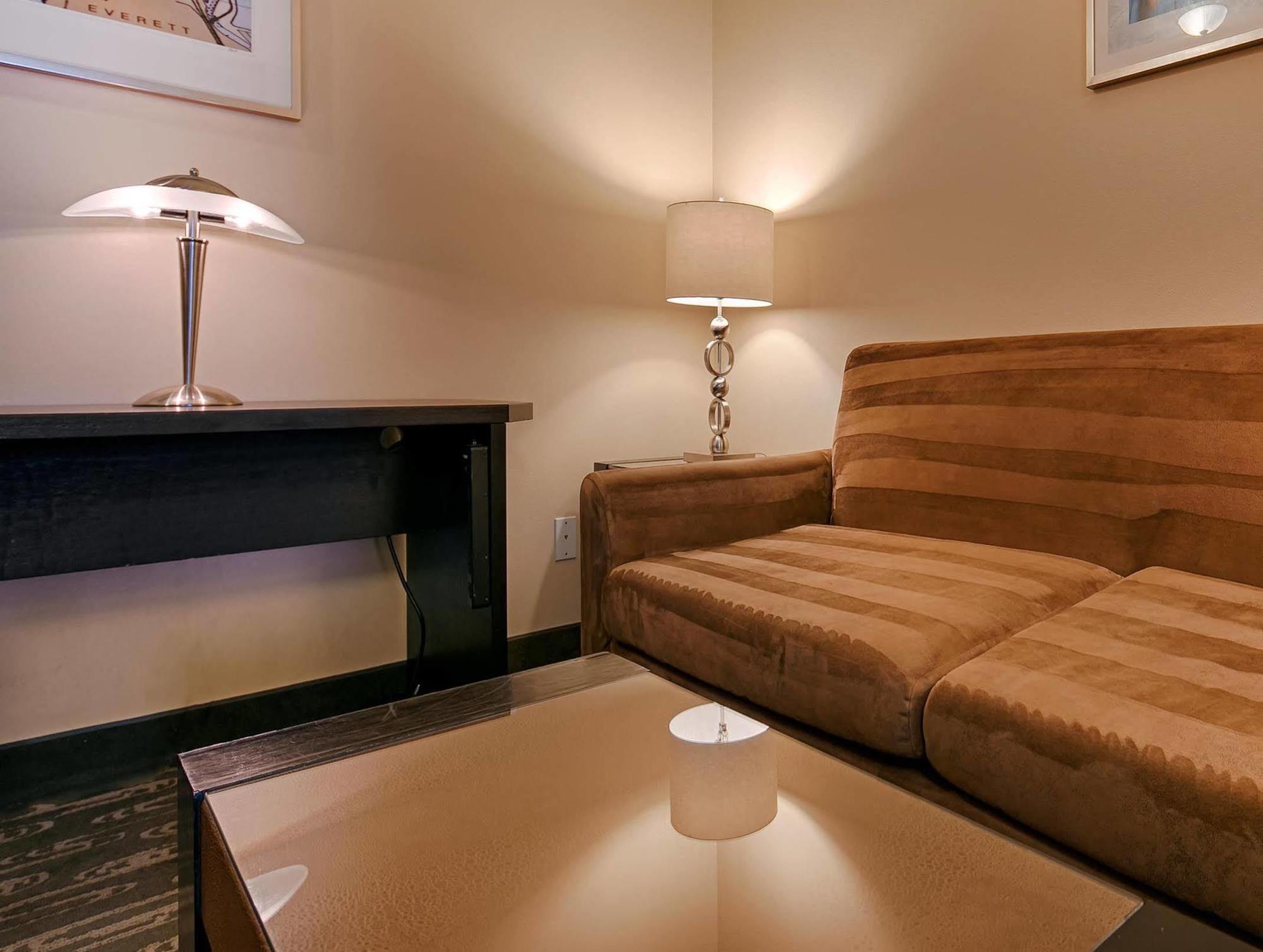 Executive Residency By Western Navigator & Hotel 3*