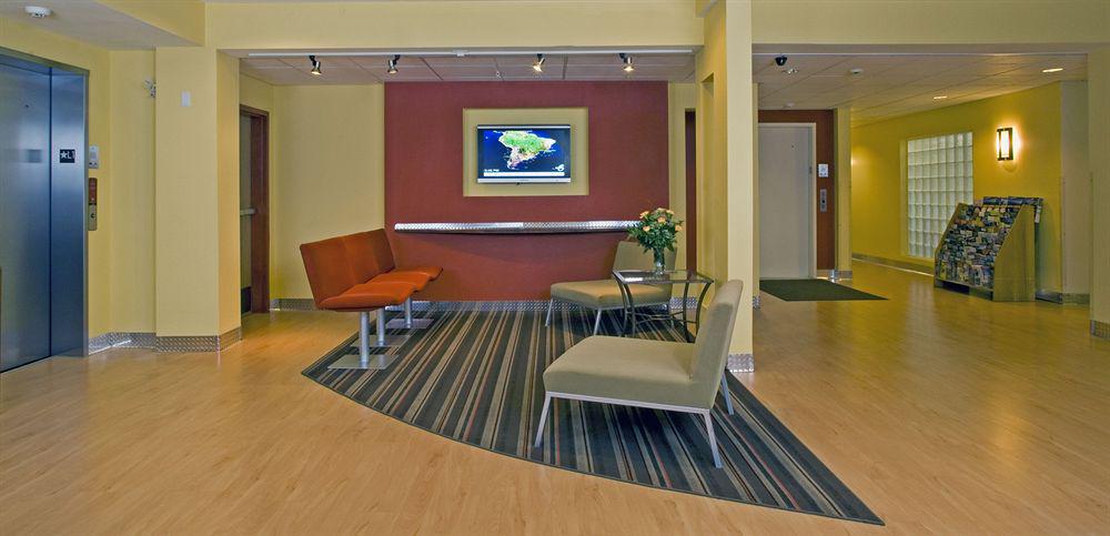 Executive Residency By Western Navigator & 3* Everett